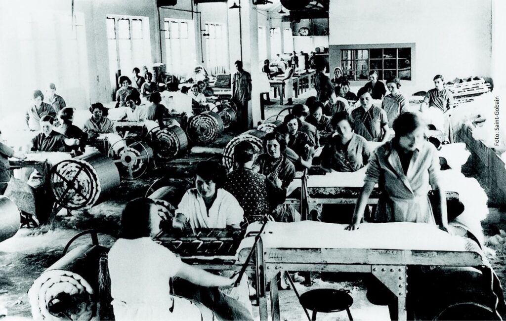 Produktion I Glaswolle I Mineralwolle I 1930er Jahre I Der Dämmstoff