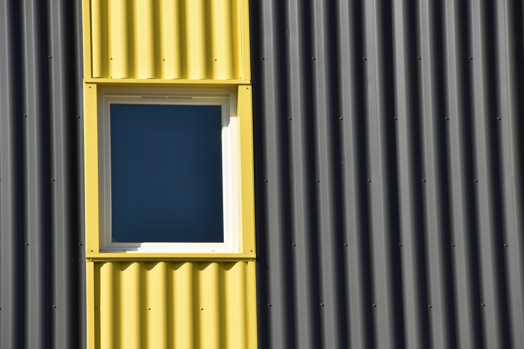 Hausfassade aus Metall | Der Dämmstoff | Foto von Annabel_P auf Pixabay
